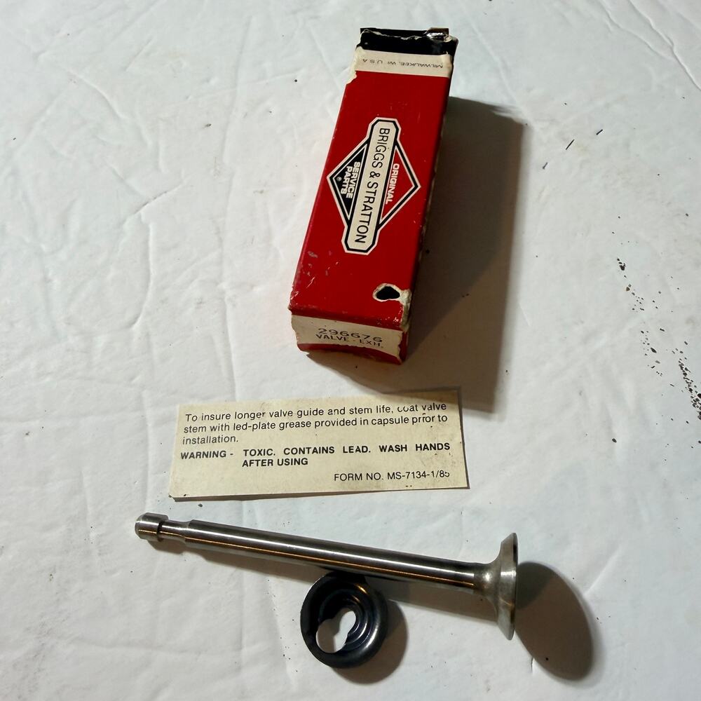 OEM Briggs & Stratton 296676 Exhaust Valve NOS w Box L Head Small Engine